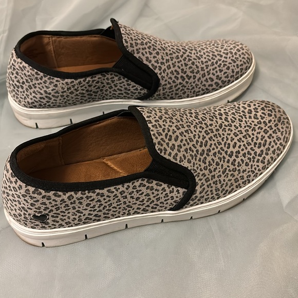 Nurse Mates 9.5 leopard print - Picture 2 of 7